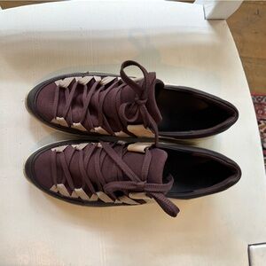Ecco Burgundy Wine Leather Criss Cross Sneakers